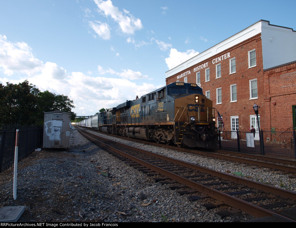 CSX 900